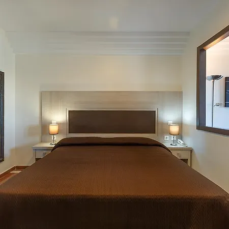 Hotel Dona Luisa 3*